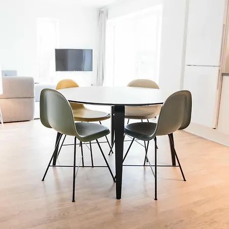 Cool 1-bed W. Private Terrace 公寓 *