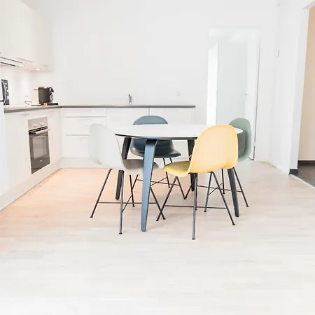 Cool 1-bed W. Private Terrace 公寓 欧登塞